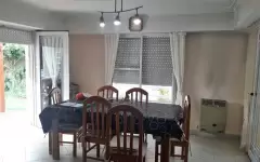 Casa - 529 entre 27 y 28