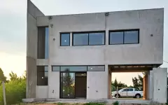 Casa - 468 e/ 5 y 6
