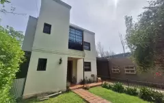 Casa - 425 e/ 28 bis y 29