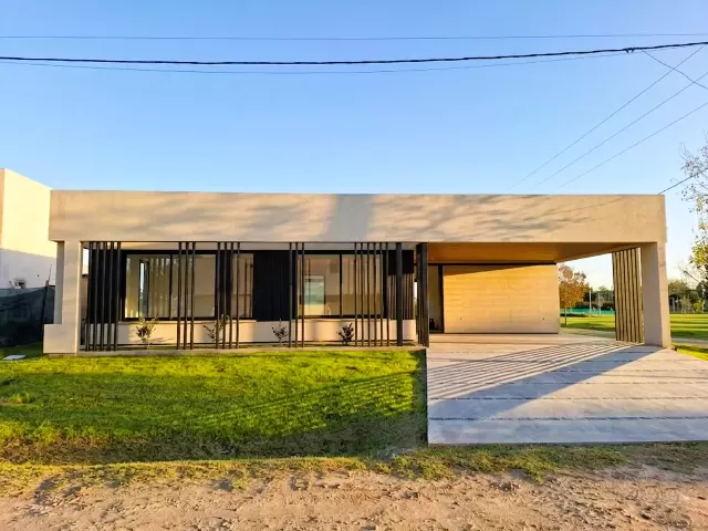 Casa en Las Carolinas - City Bell