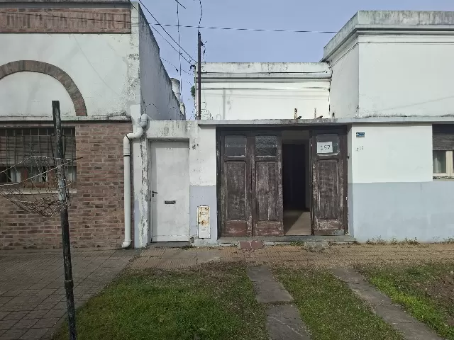 PH interno en 69 e/ 121 y 122