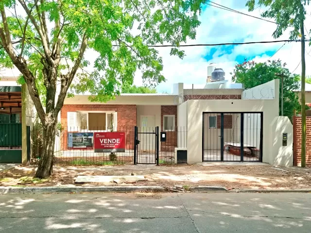 Casa en 489 e/ 27 y 28