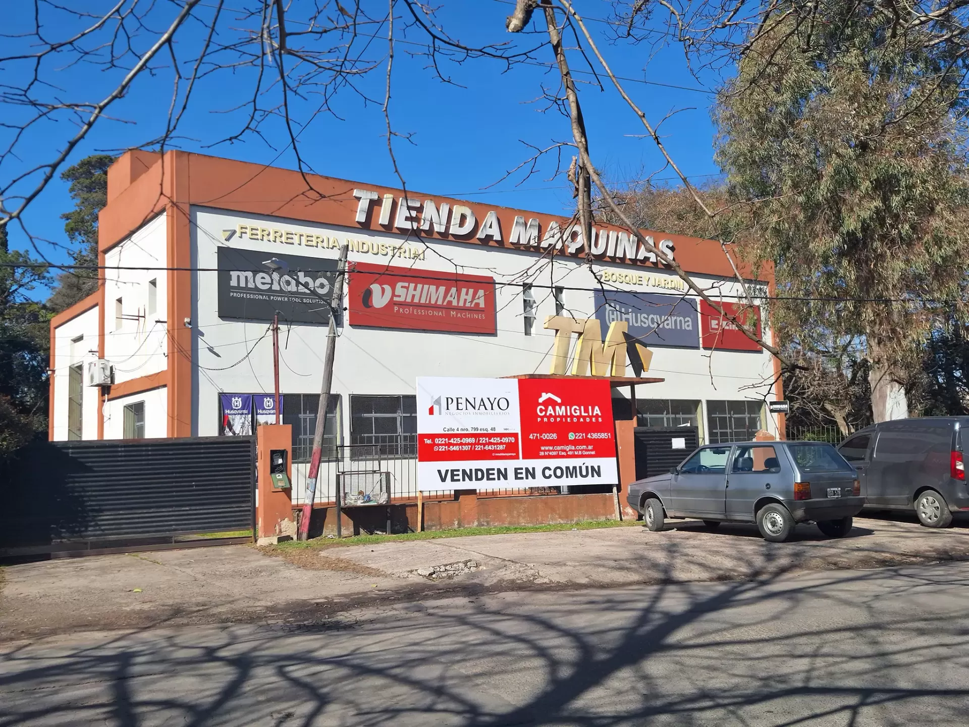 Comercio - 462 esq 24