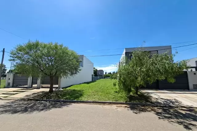 Lote en 488 e/ 133 y 134
